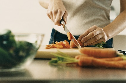 Kalorien aus der Kantine? So ernährt man sich im Büro gesund